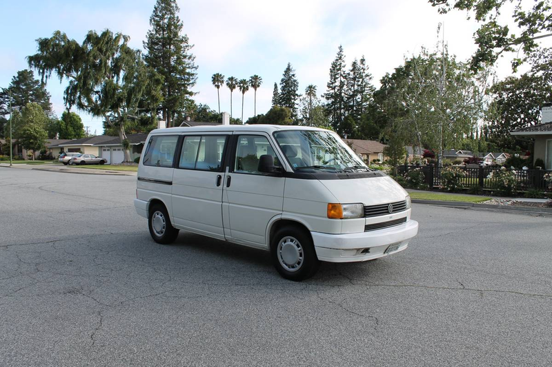 Illustration for article titled At $5,000, Does This 1993 VW EuroVan MV Totally Mean it’s Van Time?